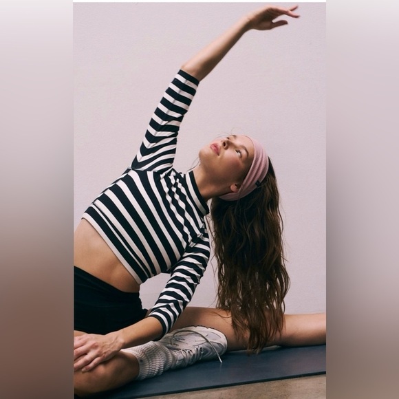 NWT Free People Movement Never Better Striped Layer - Picture 1 of 3